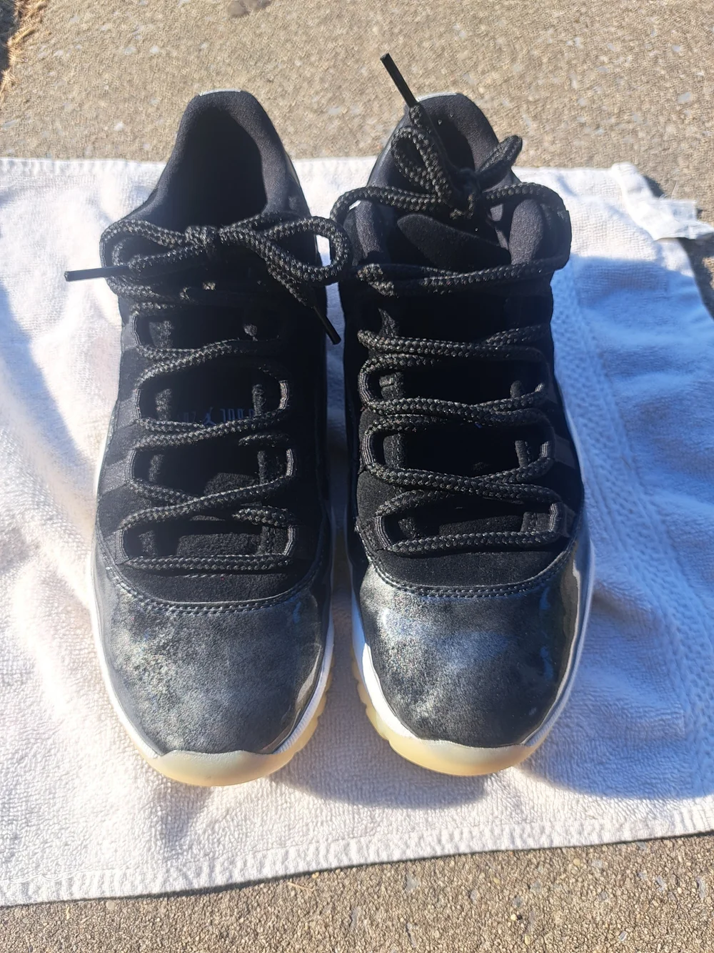 Jordan 11 Retro Barons